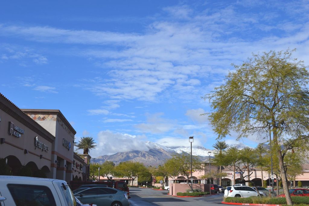 a photo of the town center in The Trails in Summerlin, Las Vegas, NV overlooks the mountains